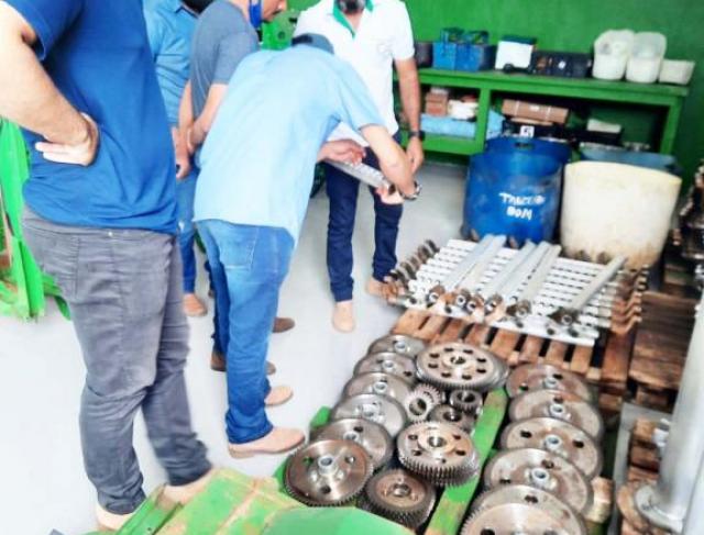 Manutenção corretiva de maquinas agrícolas 